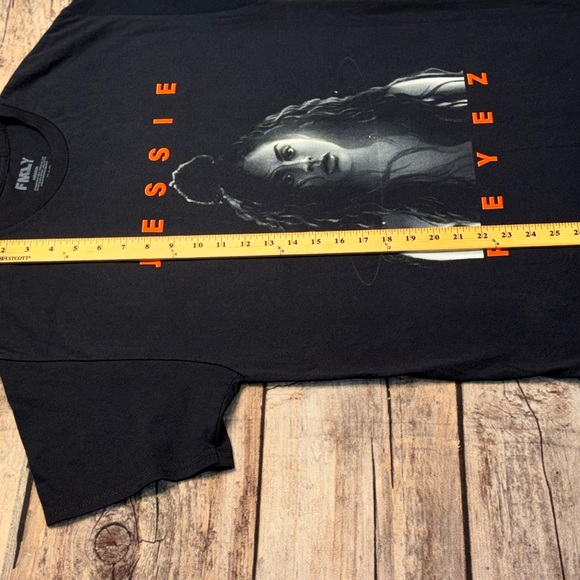 Jessie Reyez “The Yessie Tour” T Shirt Adult Size Medium NEW - Picture 5 of 6